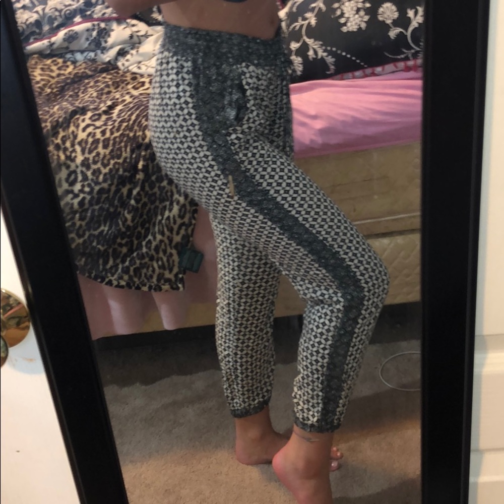 American eagle  xs pants